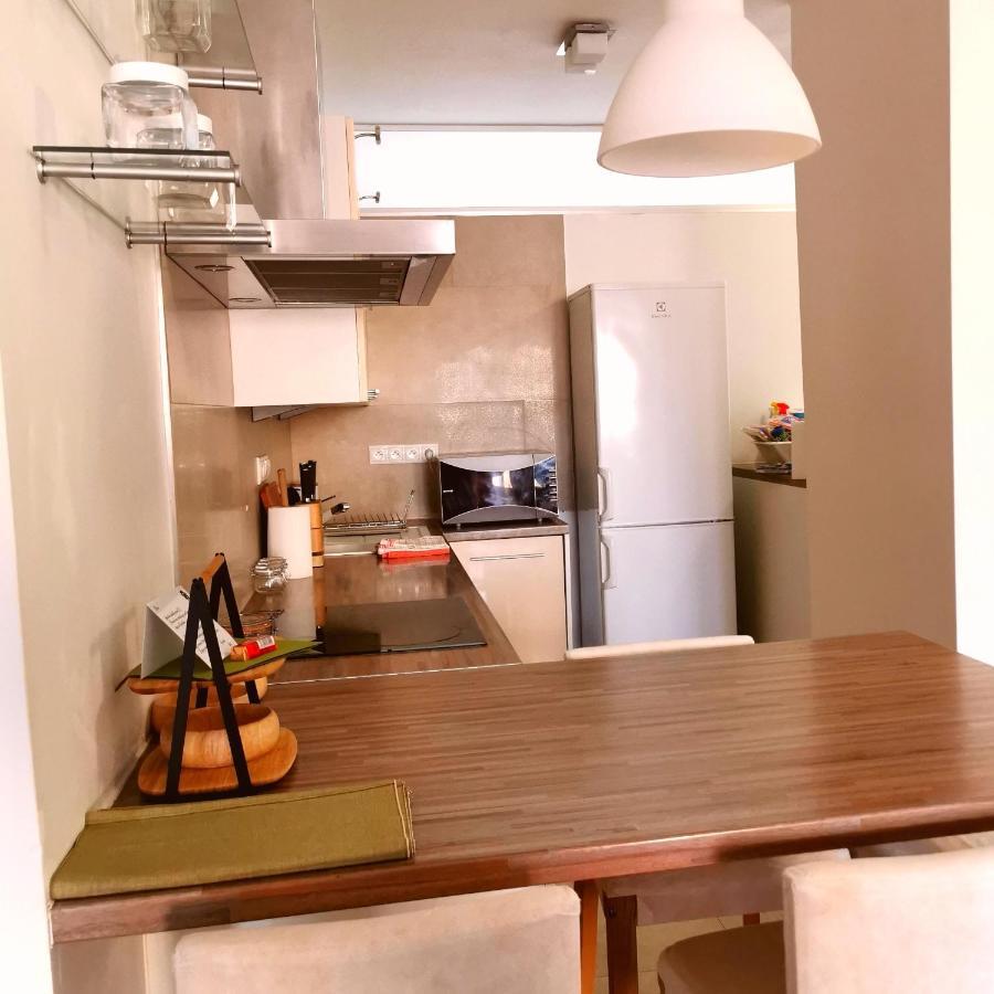 Cozyhome Retro Apartment Братислава Екстер'єр фото